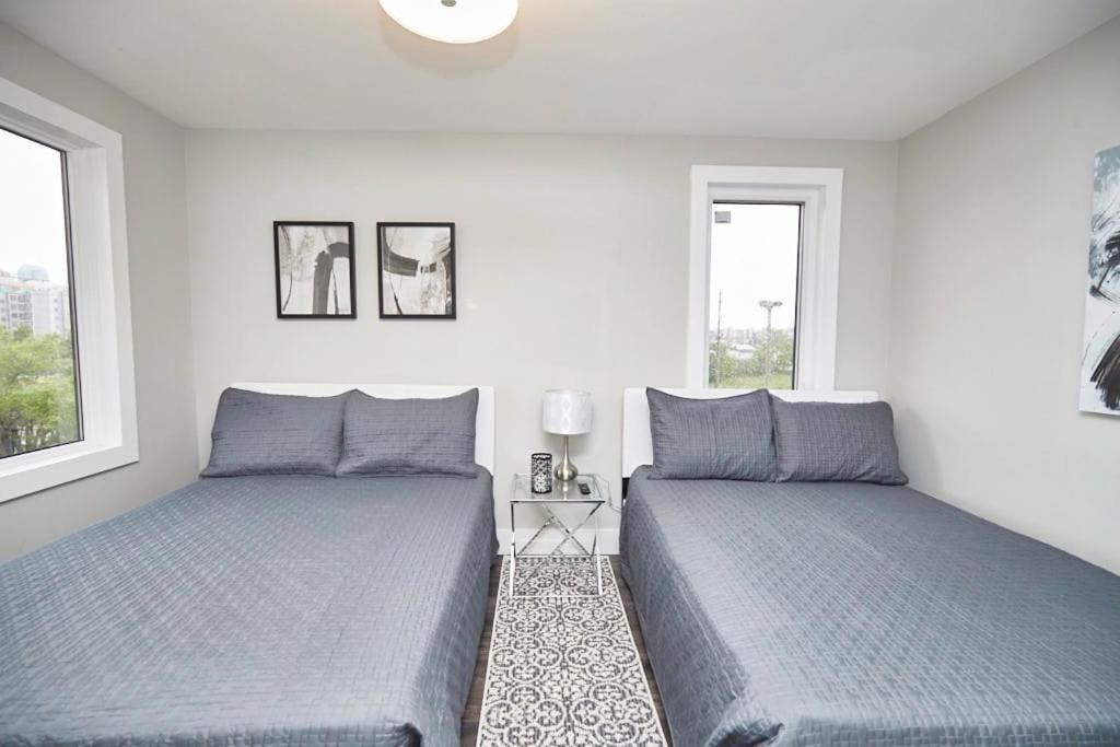 Clifton Hill Hideaway 4B - Two Bedroom Condo Niagara Falls Zewnętrze zdjęcie