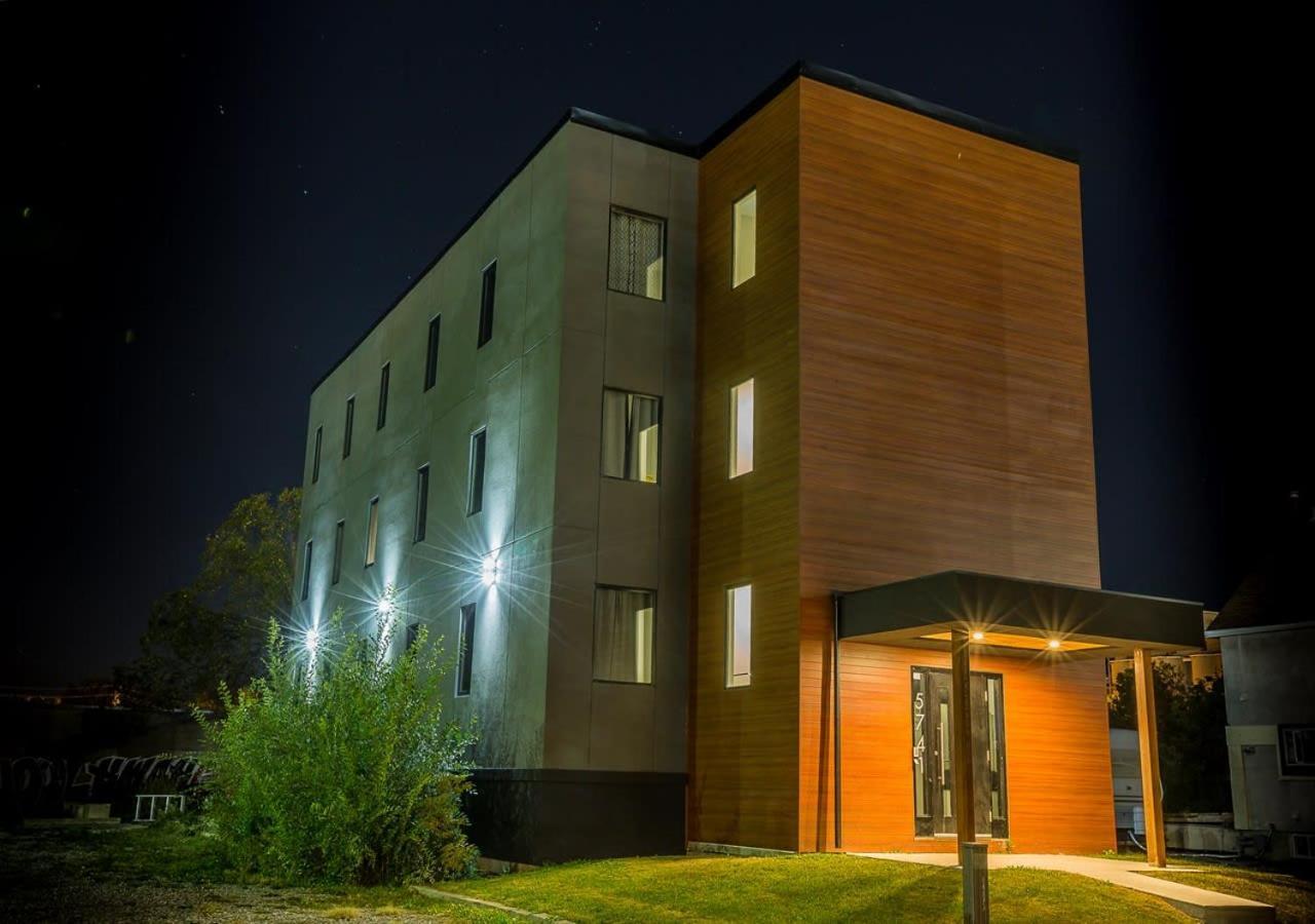 Clifton Hill Hideaway 4B - Two Bedroom Condo Niagara Falls Zewnętrze zdjęcie